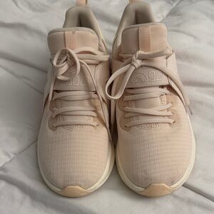 Nike Women's Light Pink Athletic Shoes